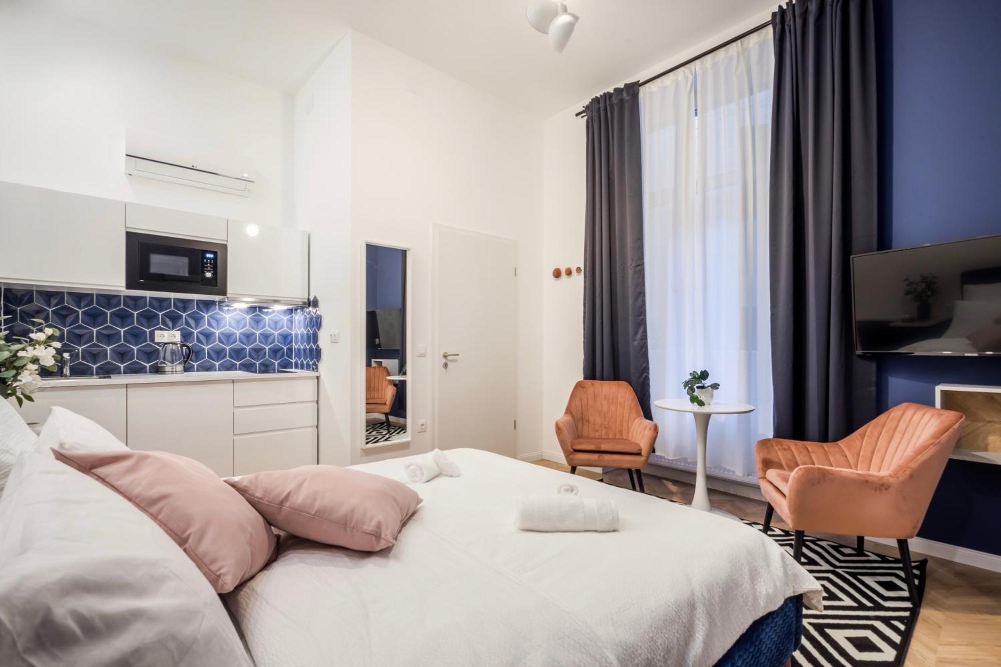 D58 - Grand Boulevard Royal Apartment - Best Location By Bqa Budapest Esterno foto